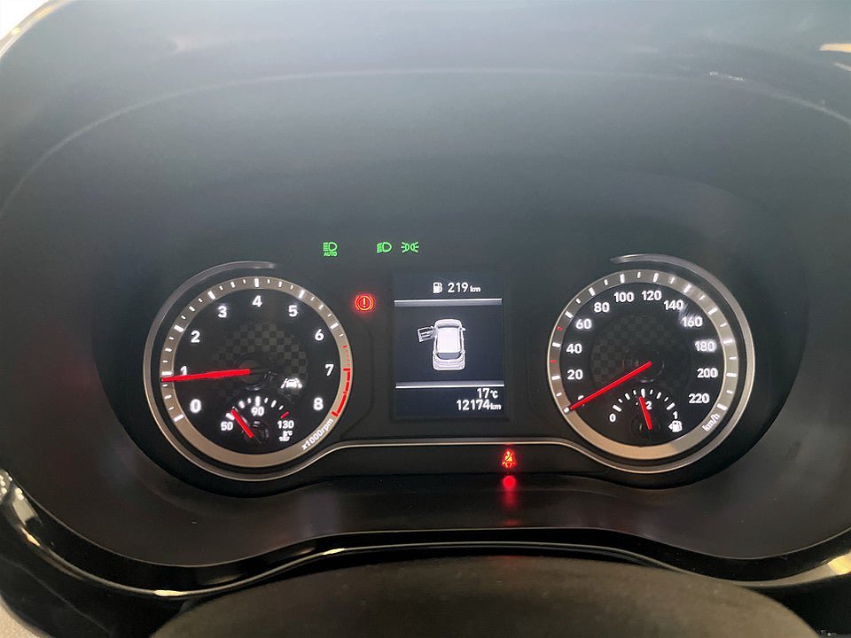Vehicle Image 9