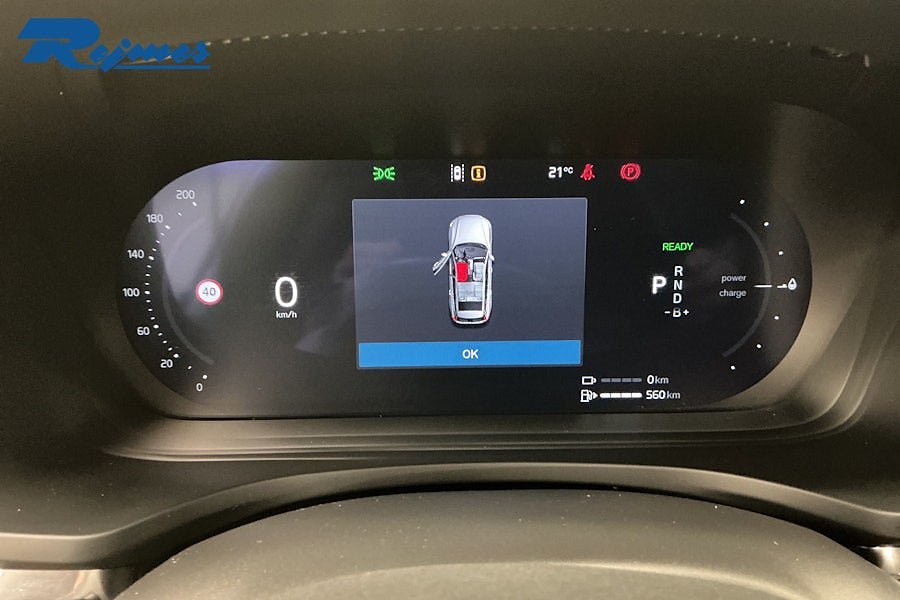 Vehicle Image 9