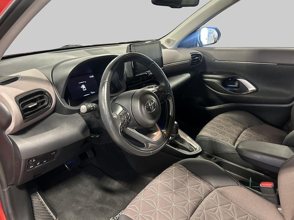 Vehicle Image 13