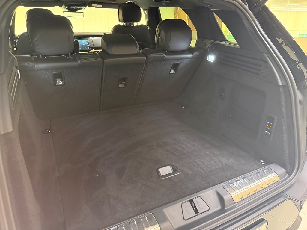Vehicle Image 22