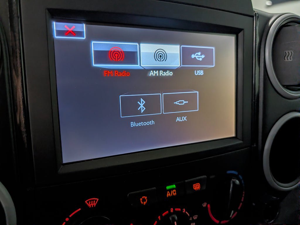 Vehicle Image 12