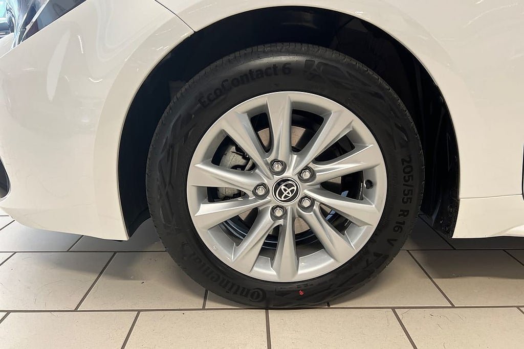 Vehicle Image 17