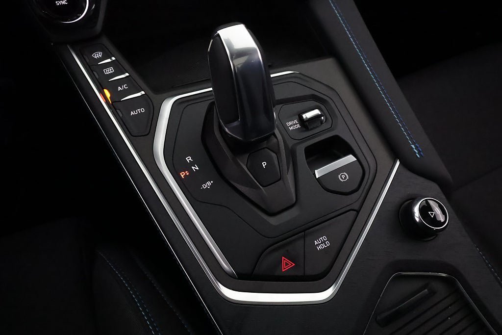 Vehicle Image 24