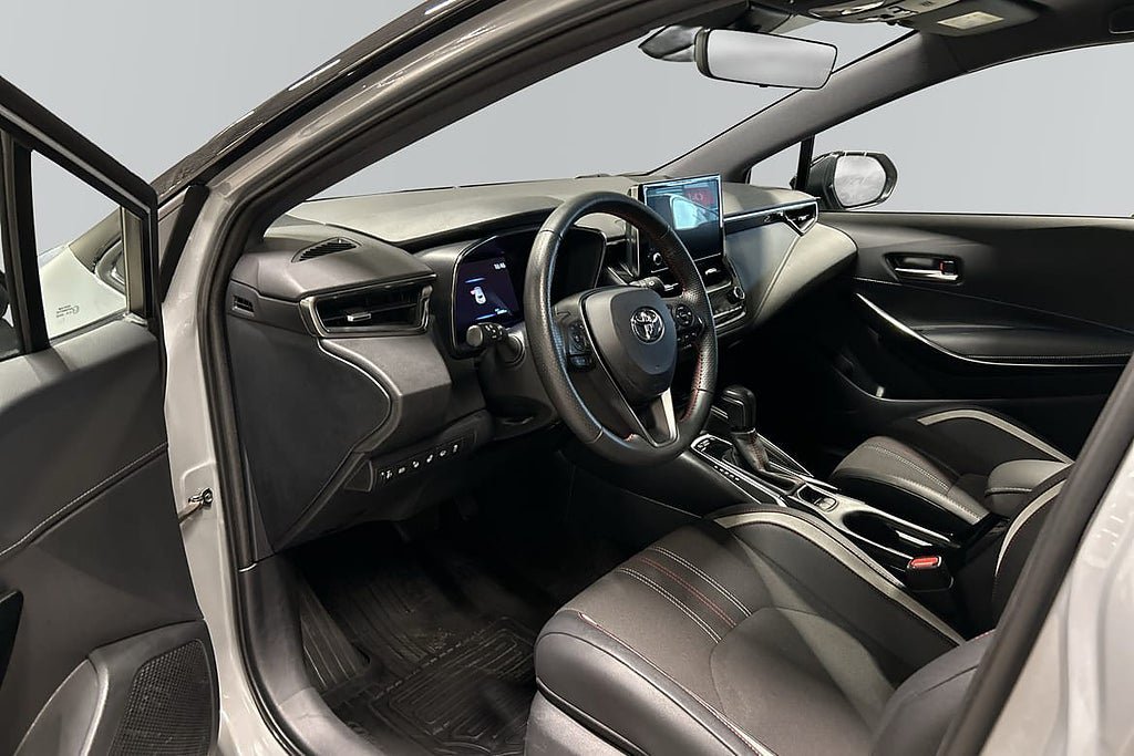 Vehicle Image 9