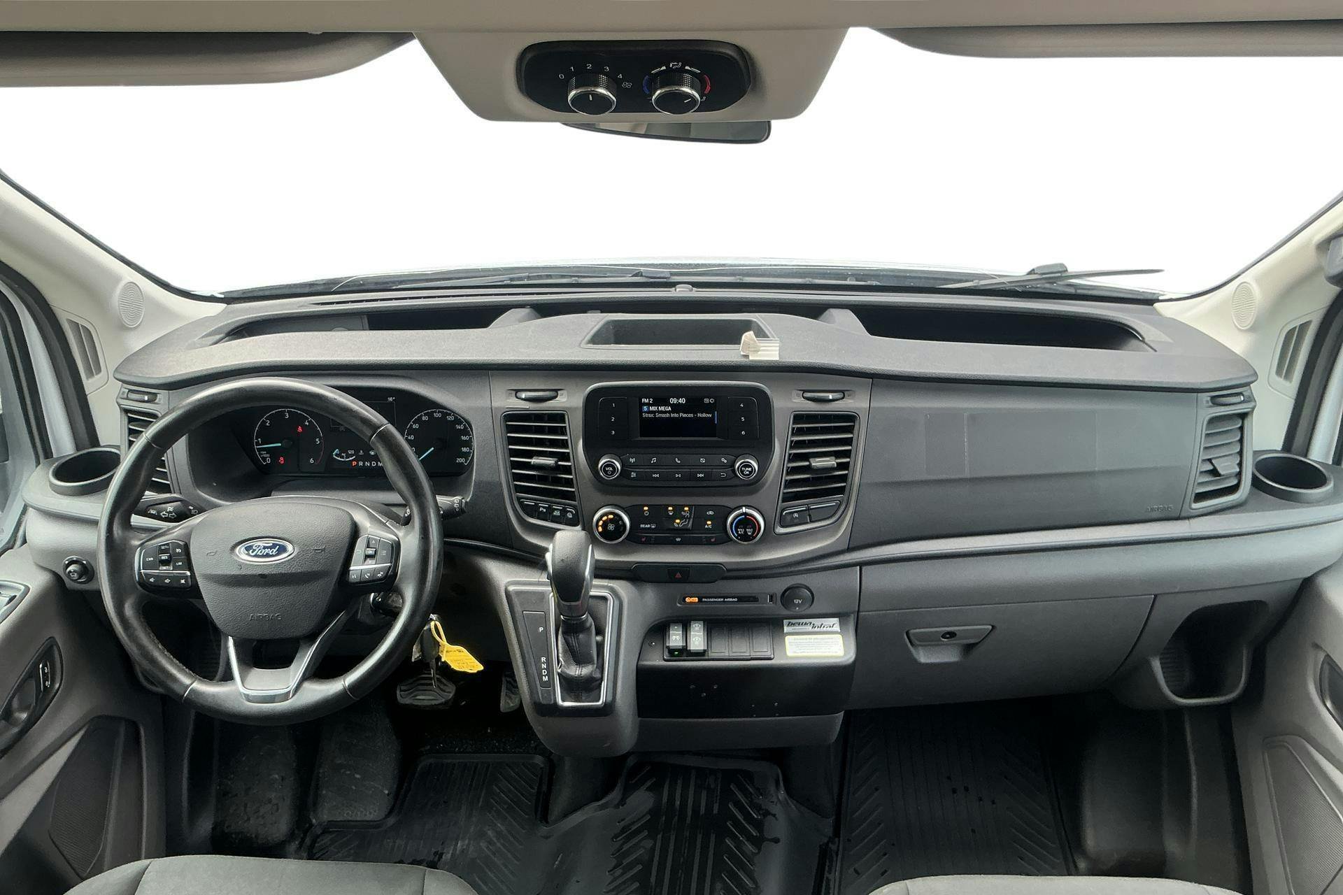 Vehicle Image 6