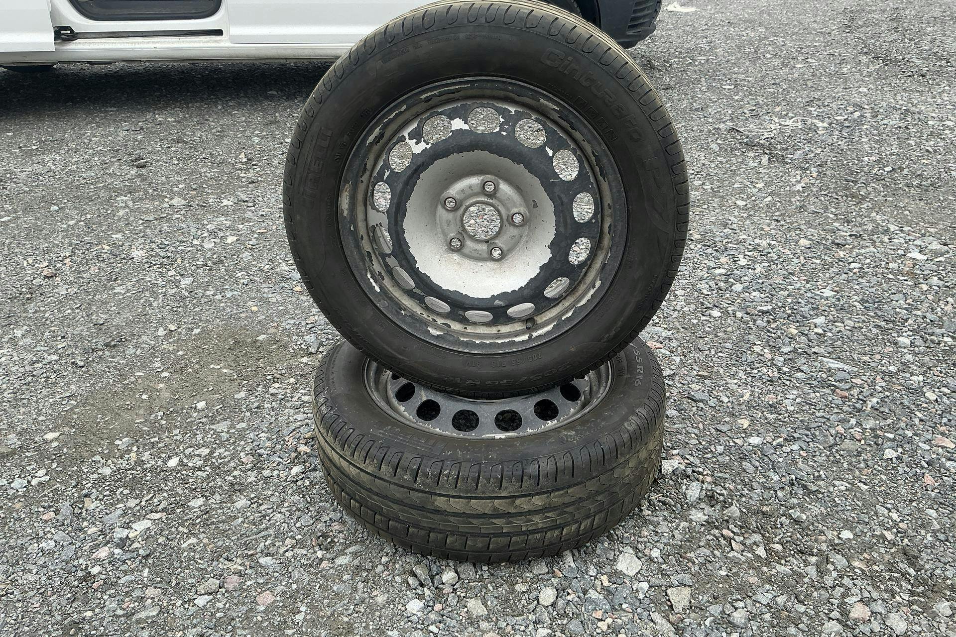 Vehicle Image 14