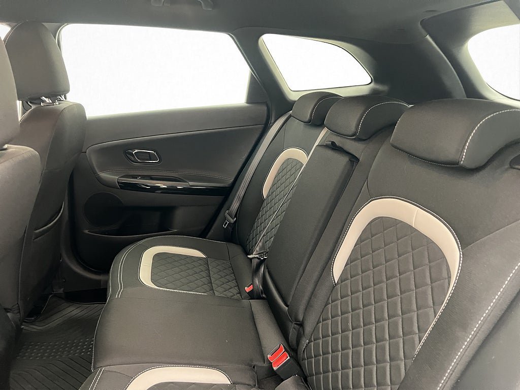 Vehicle Image 22