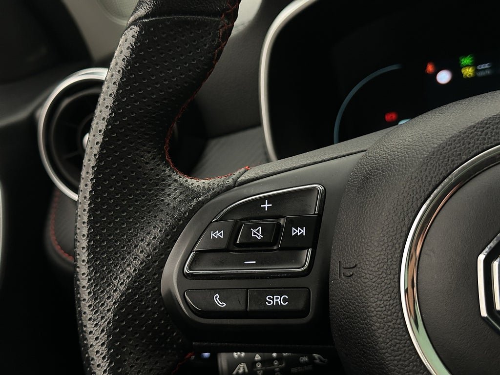 Vehicle Image 24