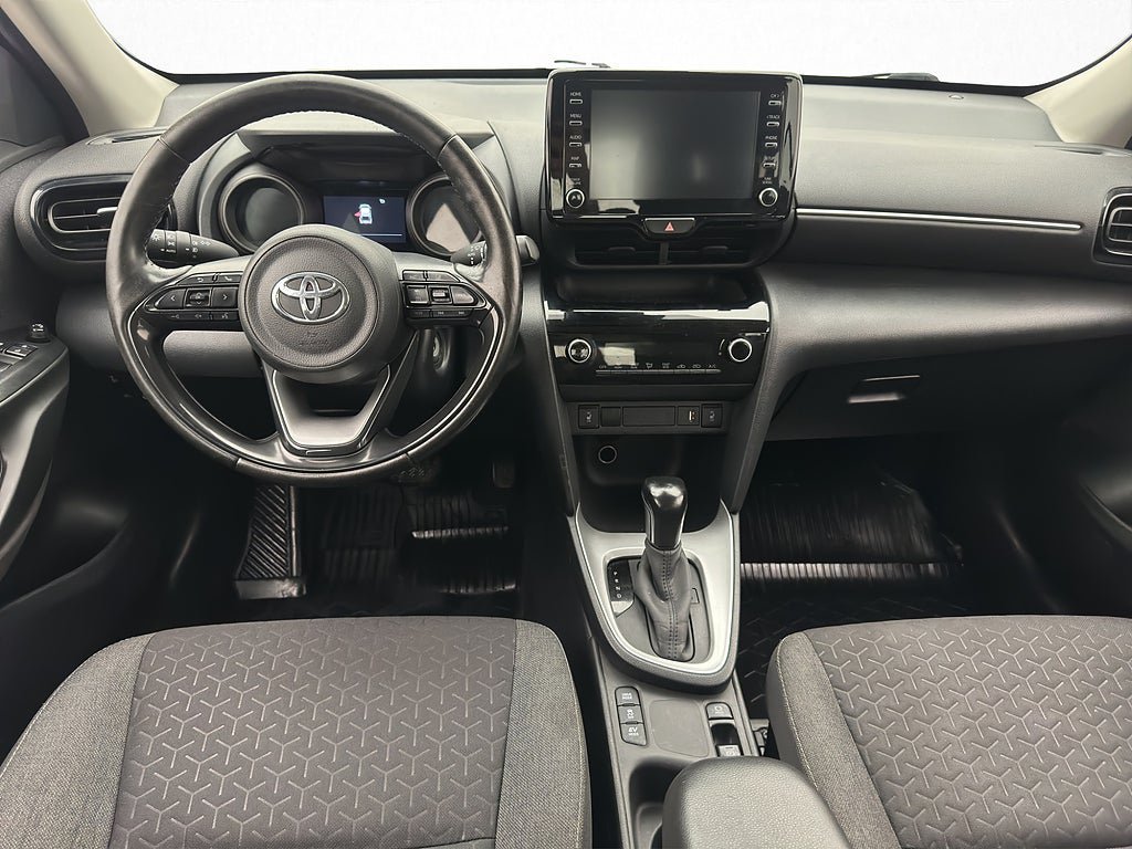Vehicle Image 12