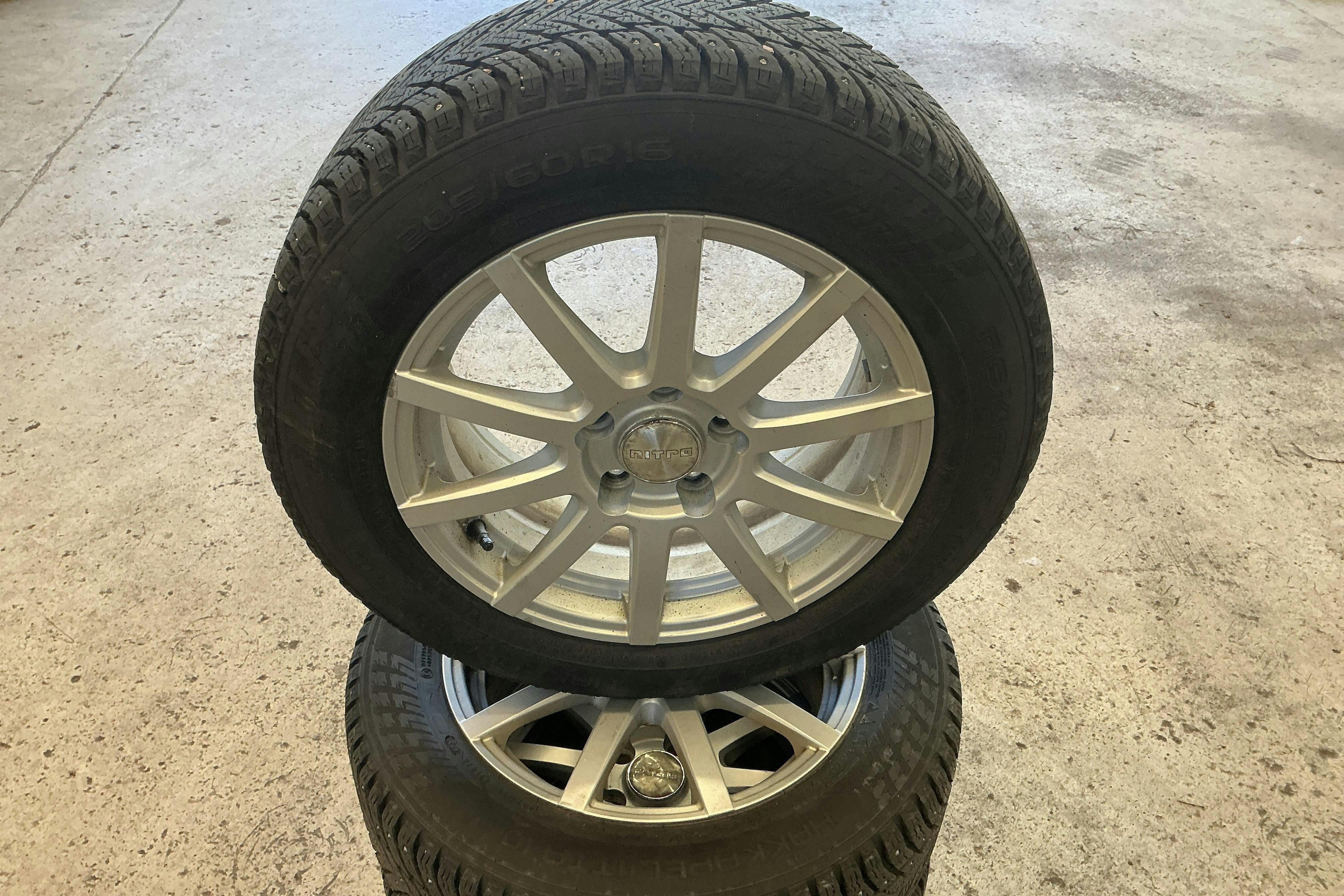 Vehicle Image 15