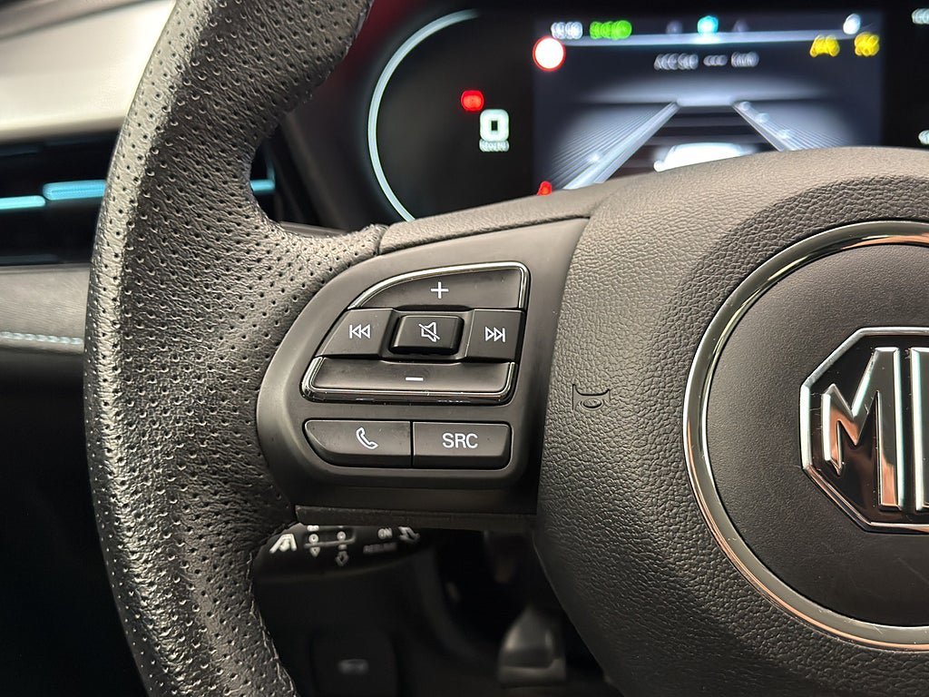 Vehicle Image 24