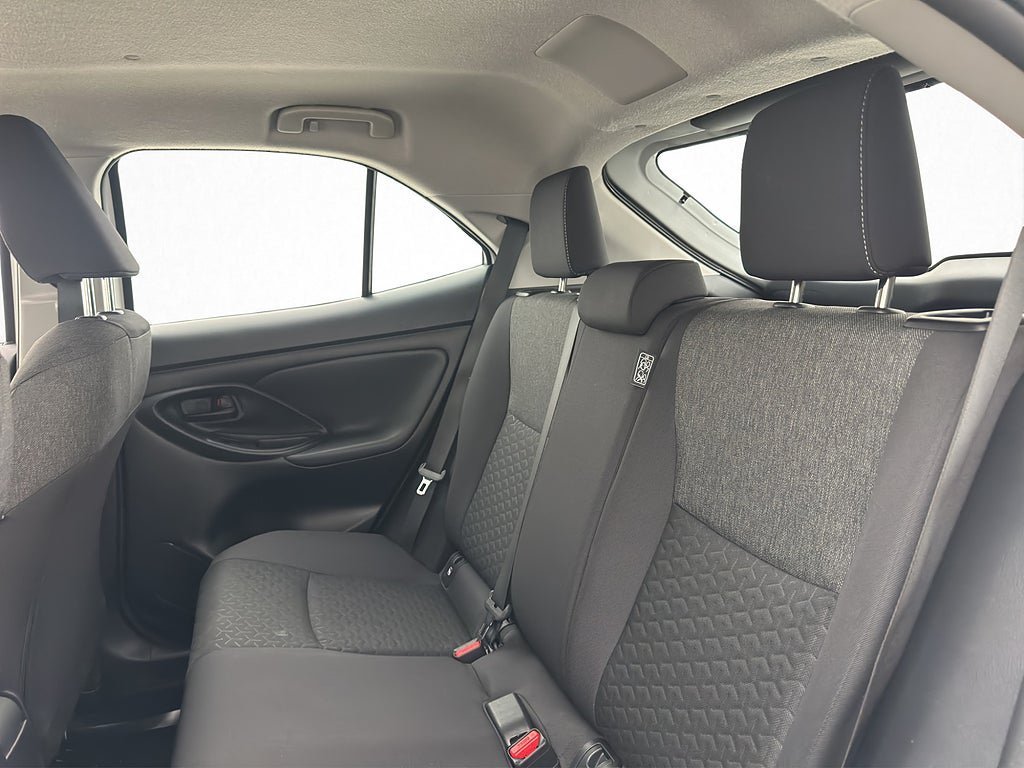 Vehicle Image 26