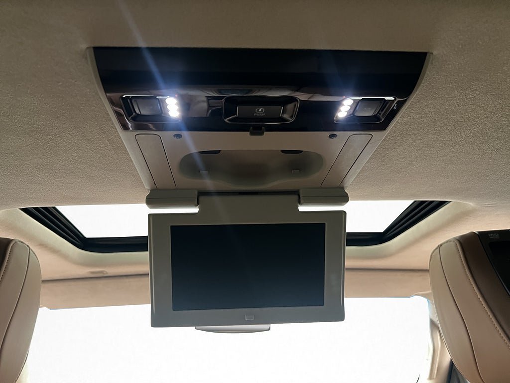Vehicle Image 37