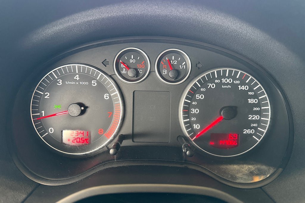 Vehicle Image 14