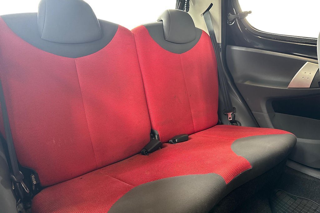Vehicle Image 17