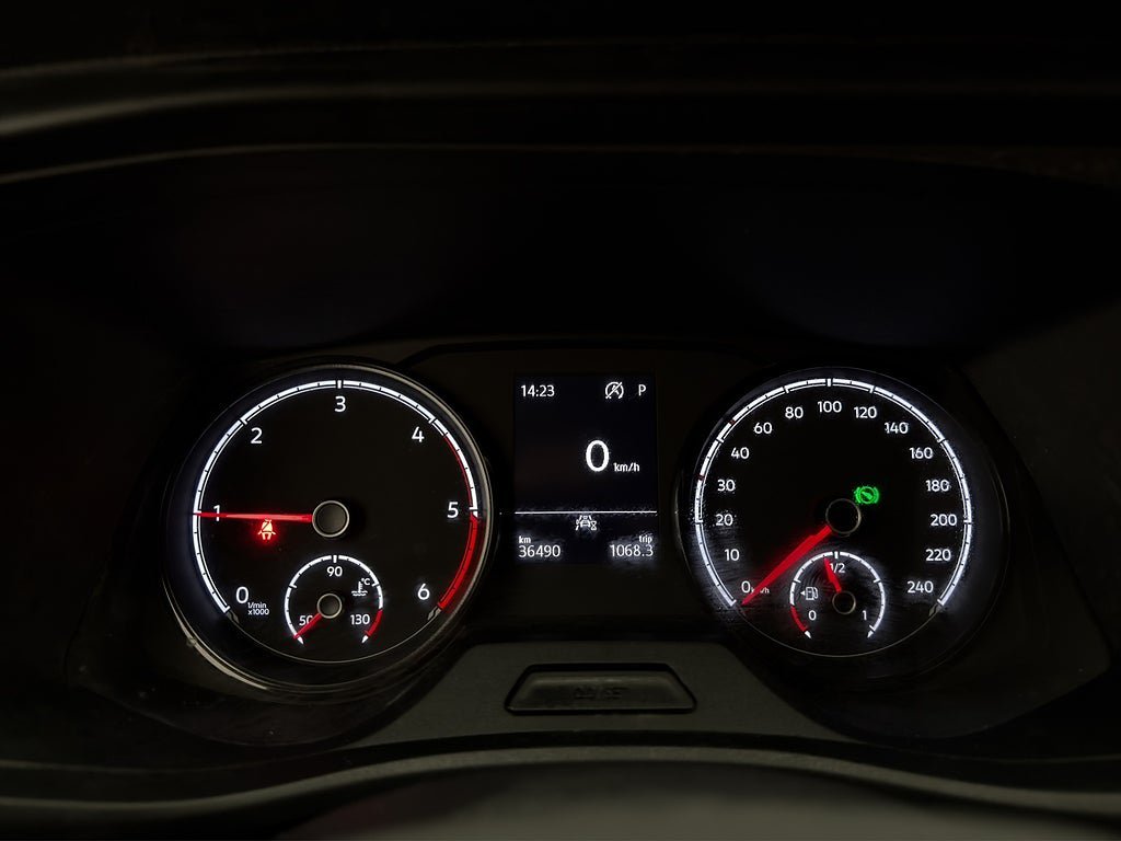 Vehicle Image 21
