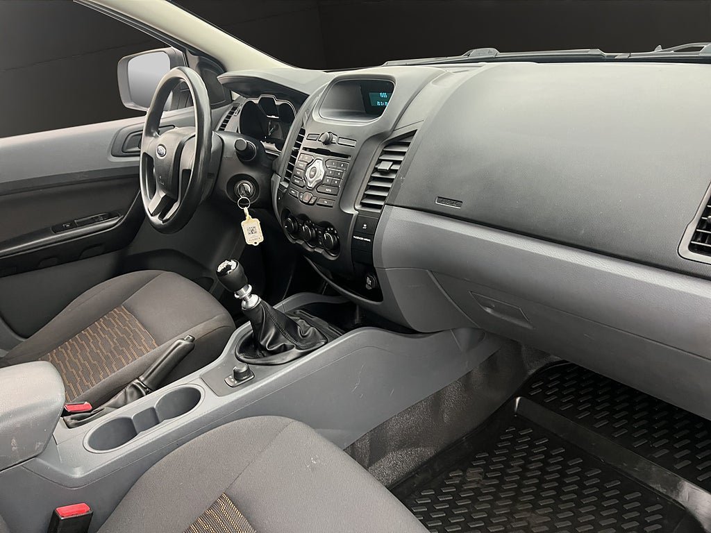 Vehicle Image 23