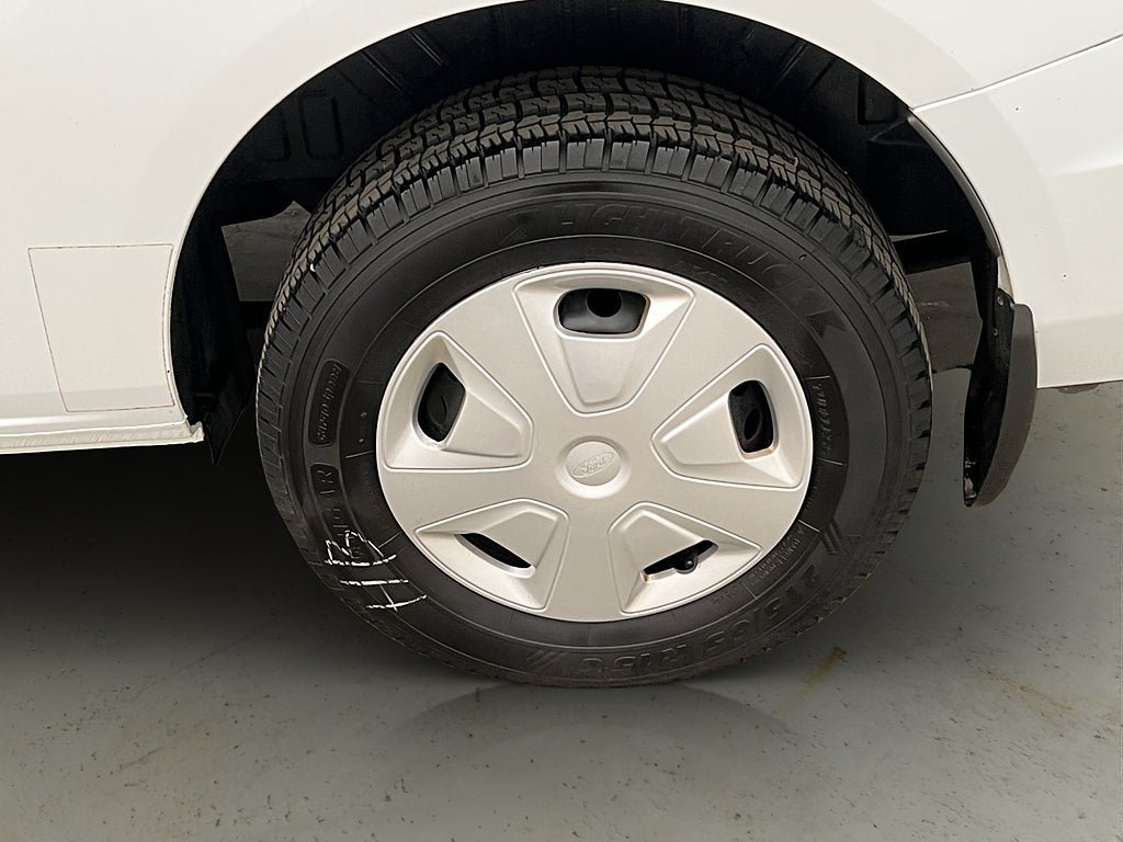 Vehicle Image 24