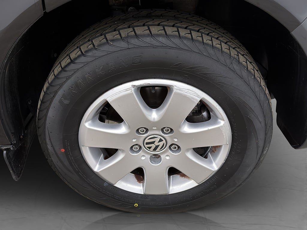 Vehicle Image 36