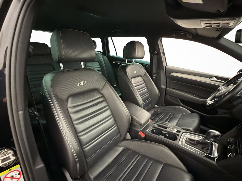 Vehicle Image 28