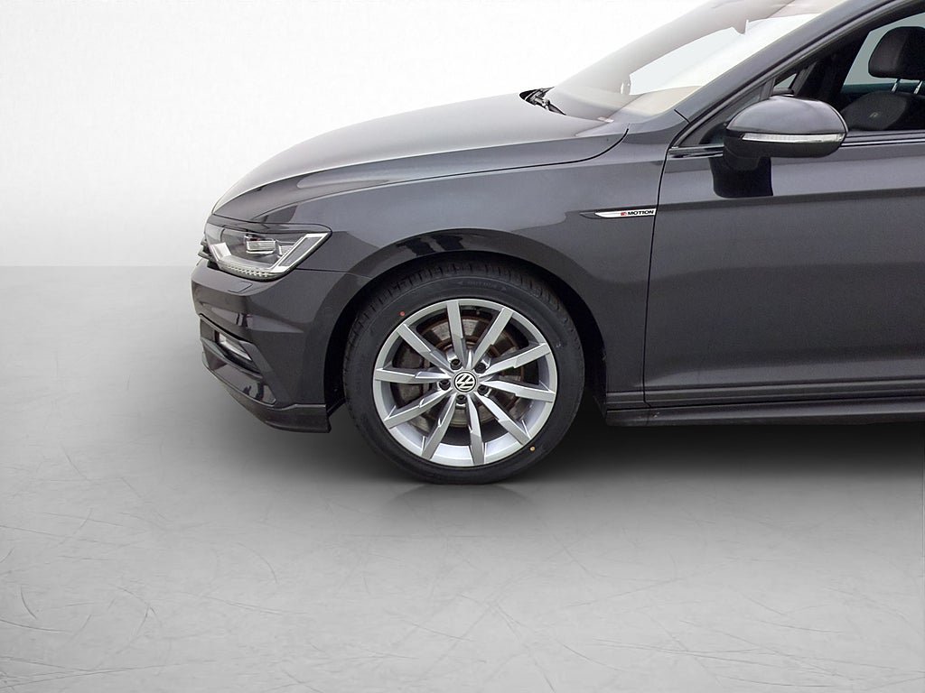 Vehicle Image 30