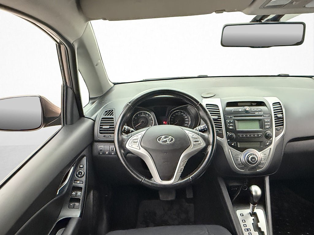 Vehicle Image 11