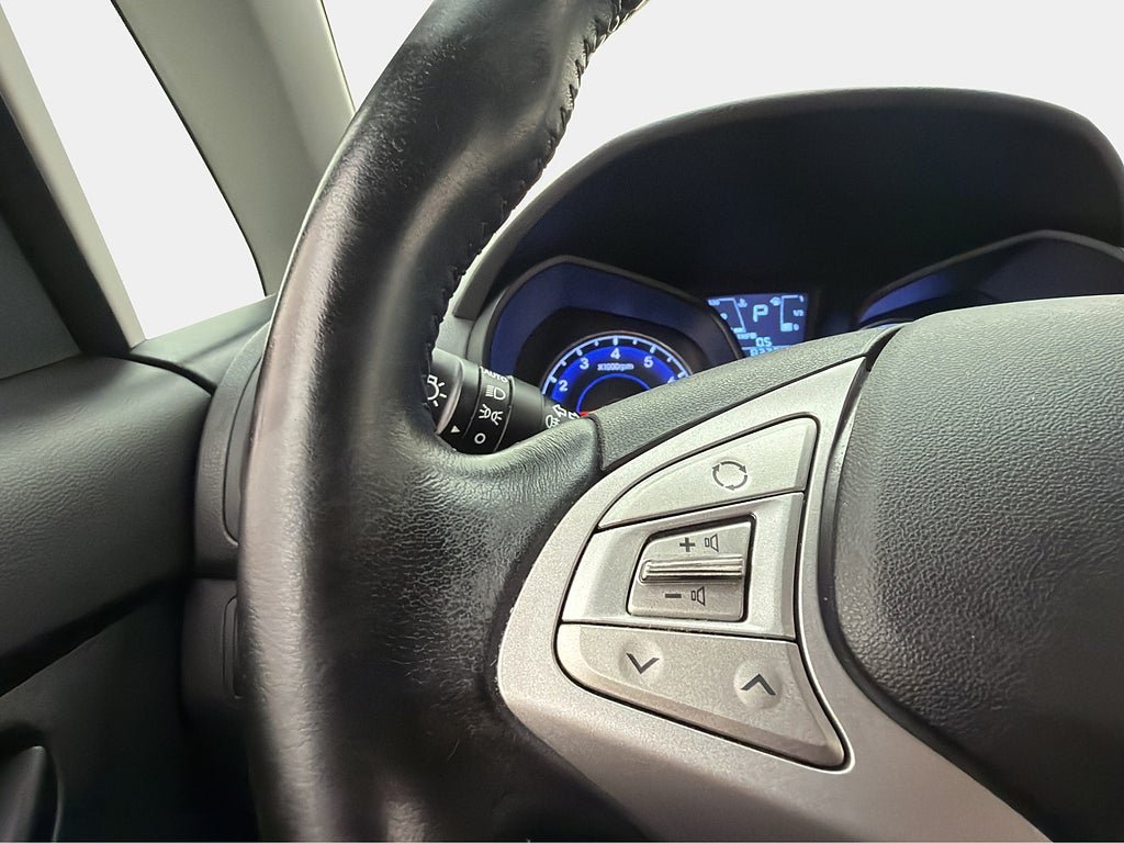Vehicle Image 13