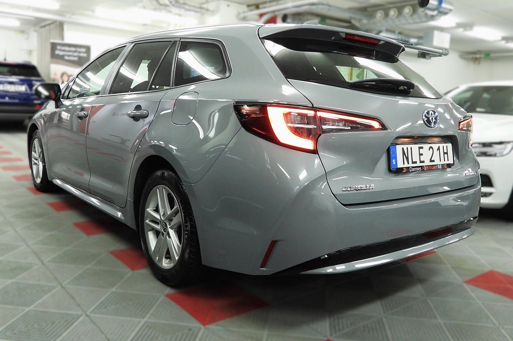 Vehicle Image 8