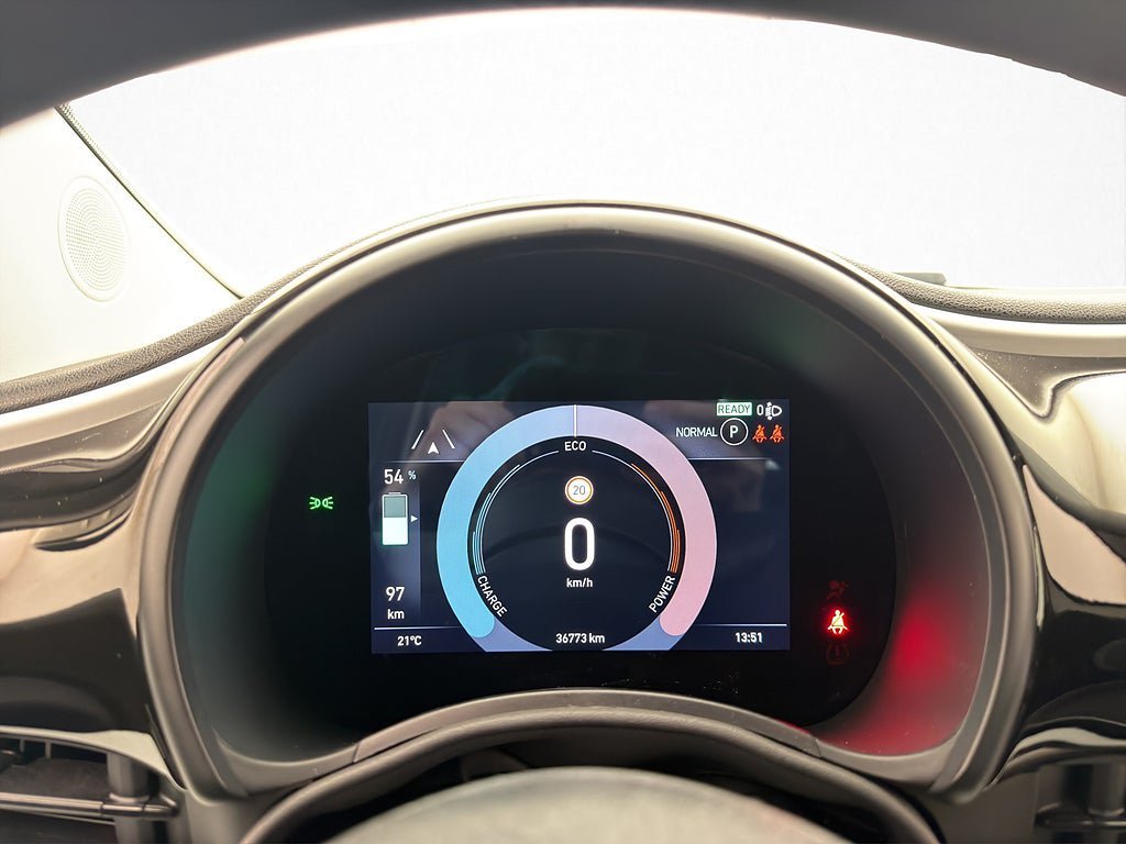 Vehicle Image 17