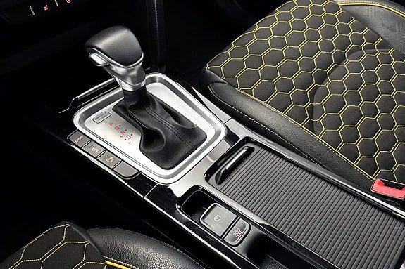Vehicle Image 13