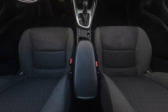 Vehicle Image 17
