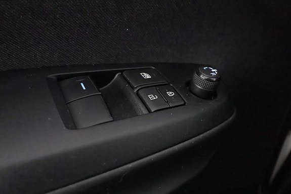 Vehicle Image 29