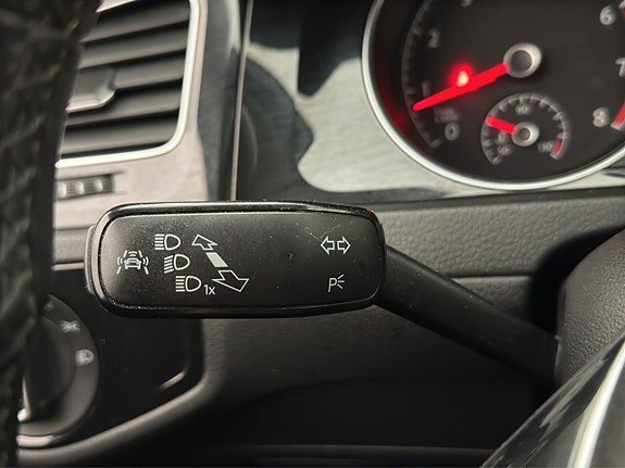 Vehicle Image 28