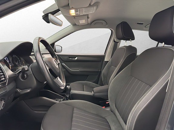 Vehicle Image 16
