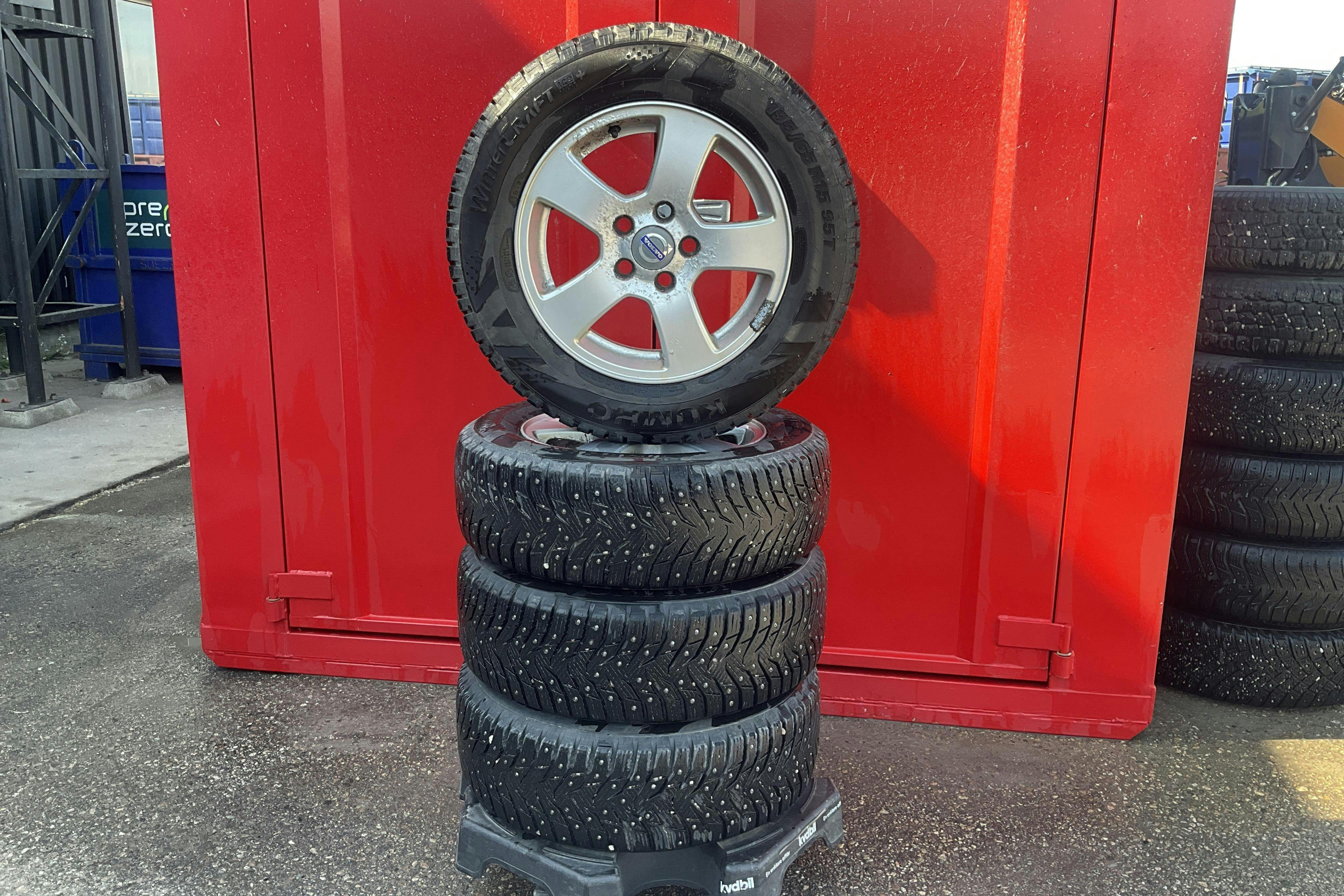 Vehicle Image 12