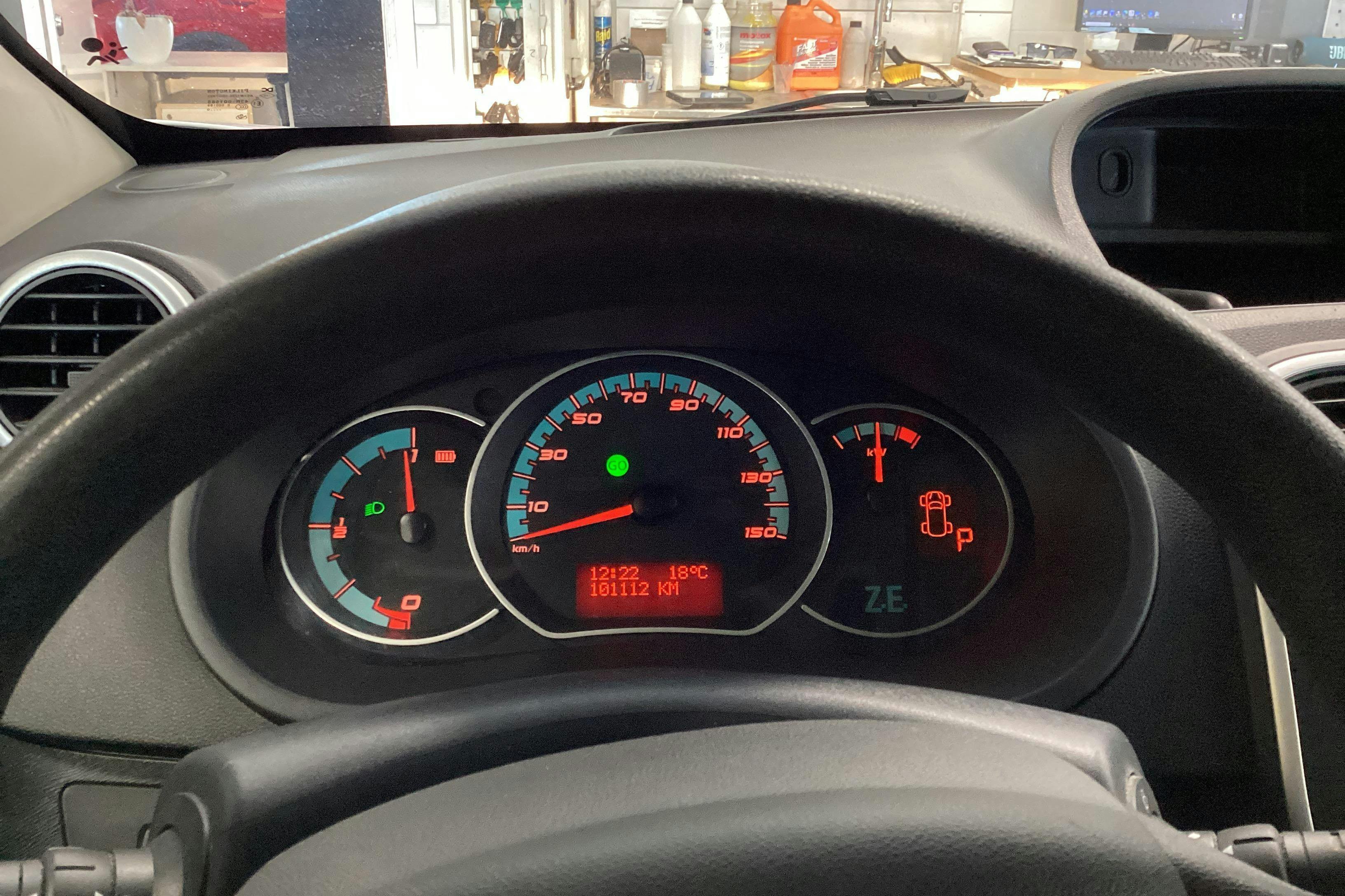 Vehicle Image 11