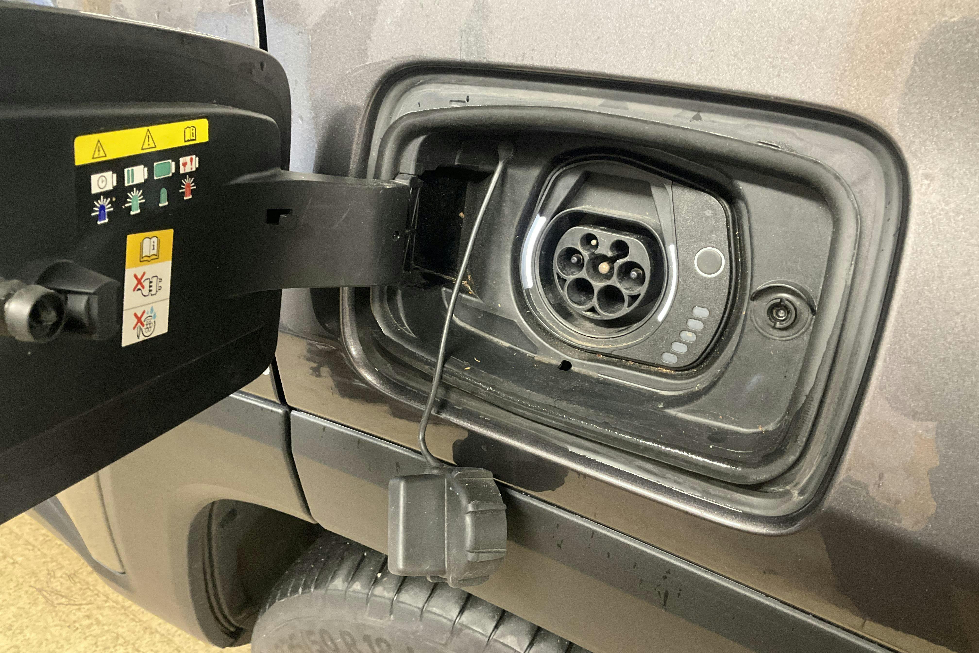 Vehicle Image 14
