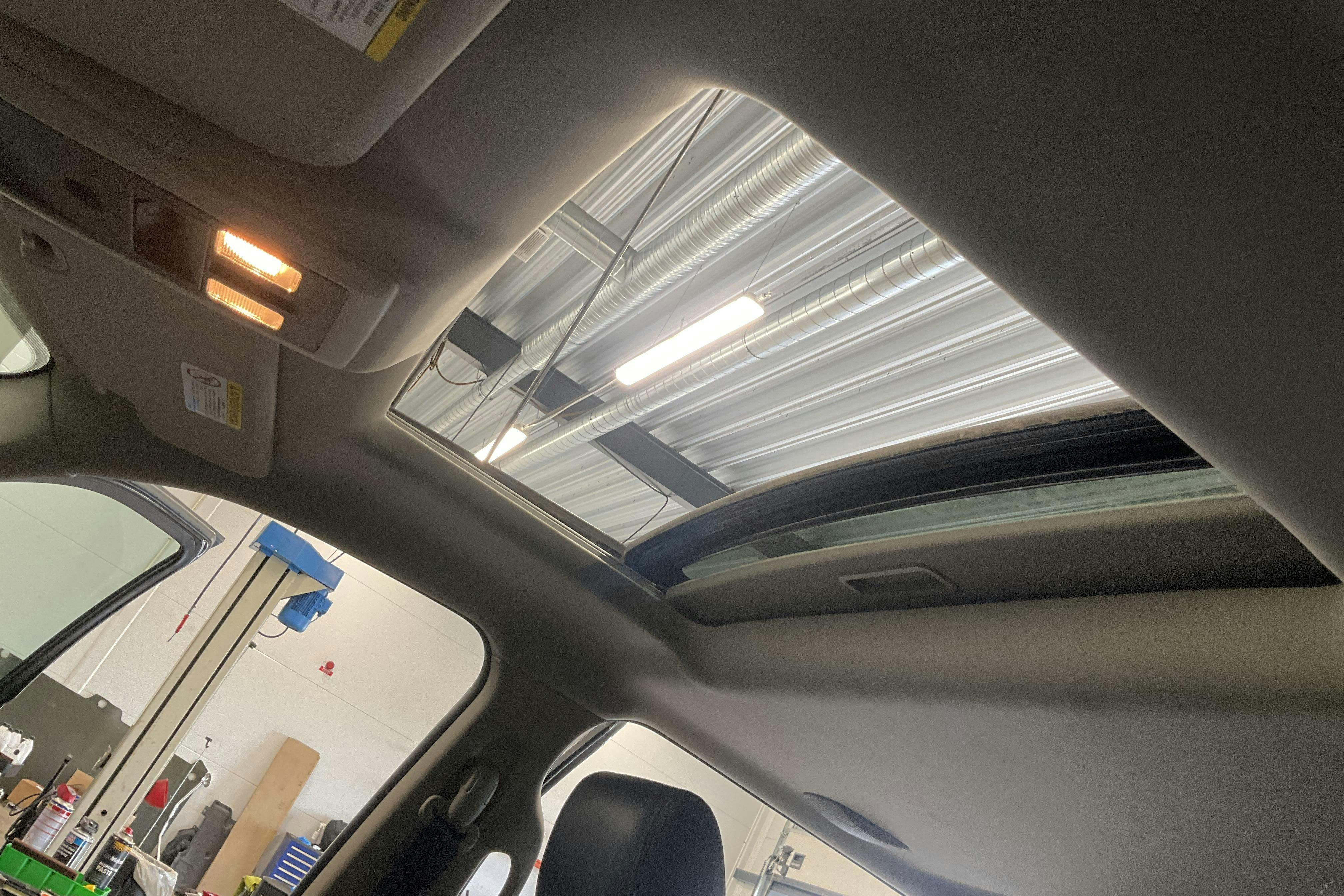 Vehicle Image 15