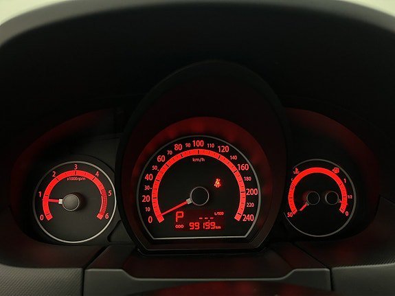 Vehicle Image 13