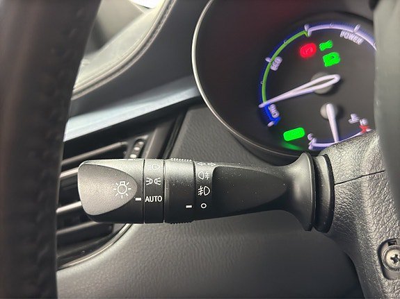 Vehicle Image 24