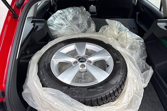 Vehicle Image 17