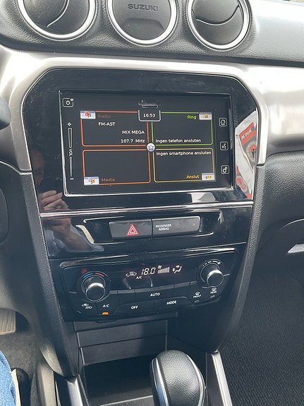 Vehicle Image 15