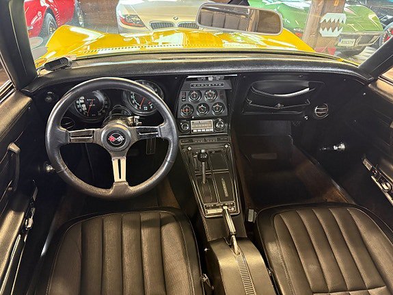 Vehicle Image 26