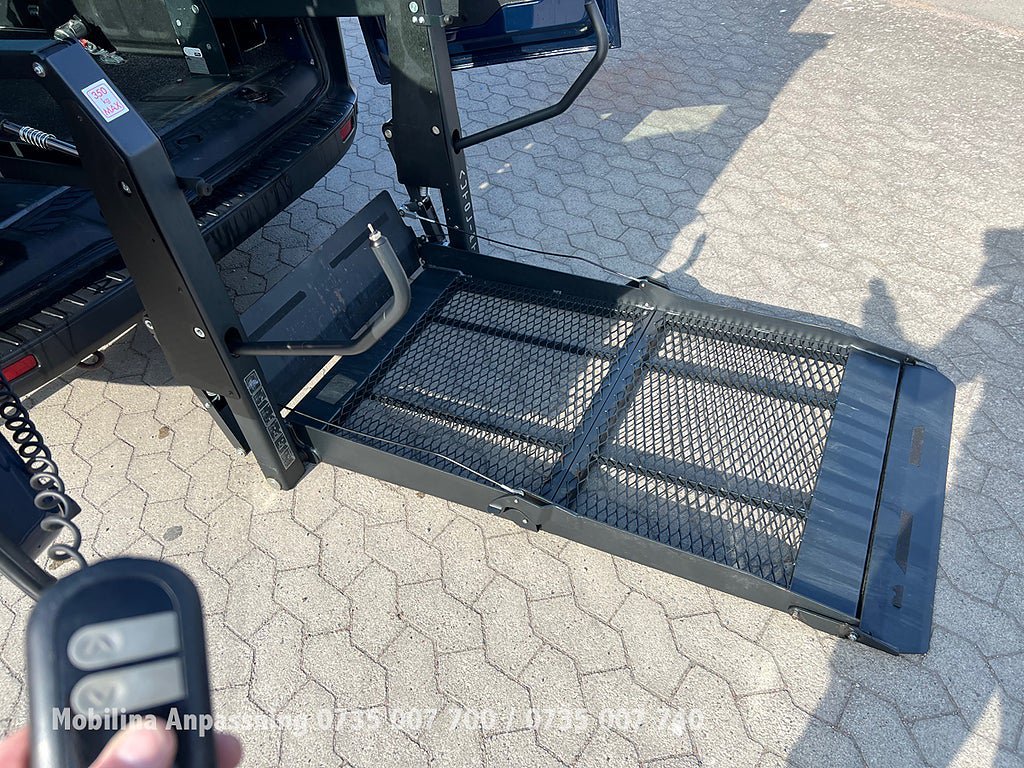 Vehicle Image 22