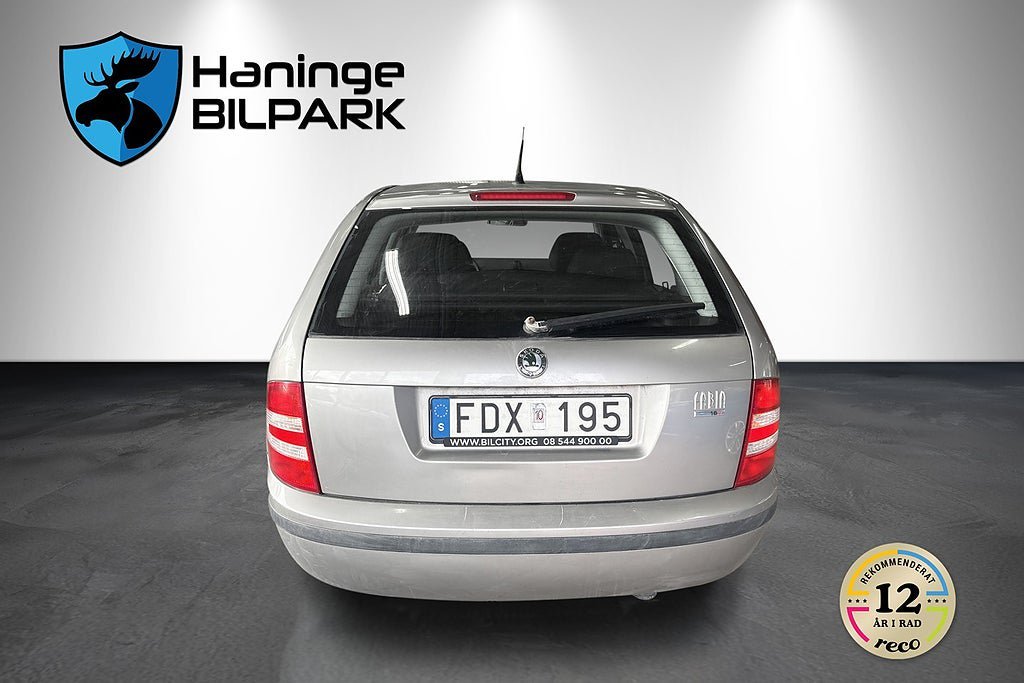 Vehicle Image 8