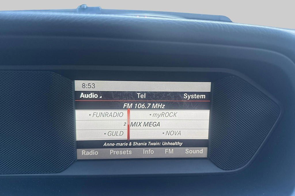 Vehicle Image 15