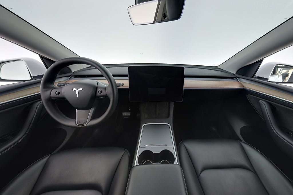 Vehicle Image 13