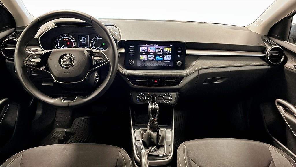 Vehicle Image 10