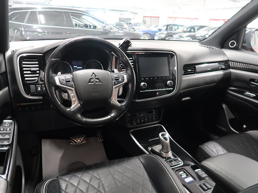 Vehicle Image 18
