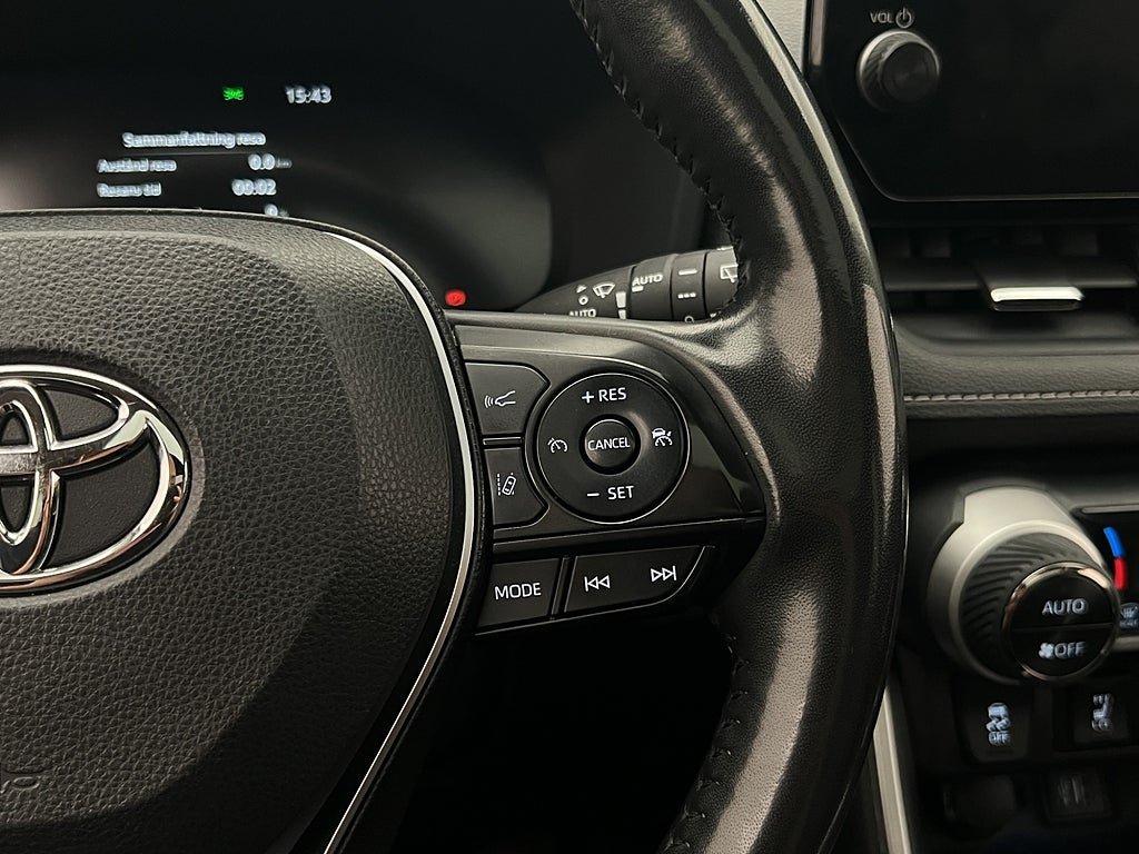 Vehicle Image 22